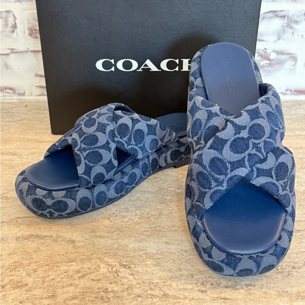 COACH Penelope Signature C Platform Sandal Size 11